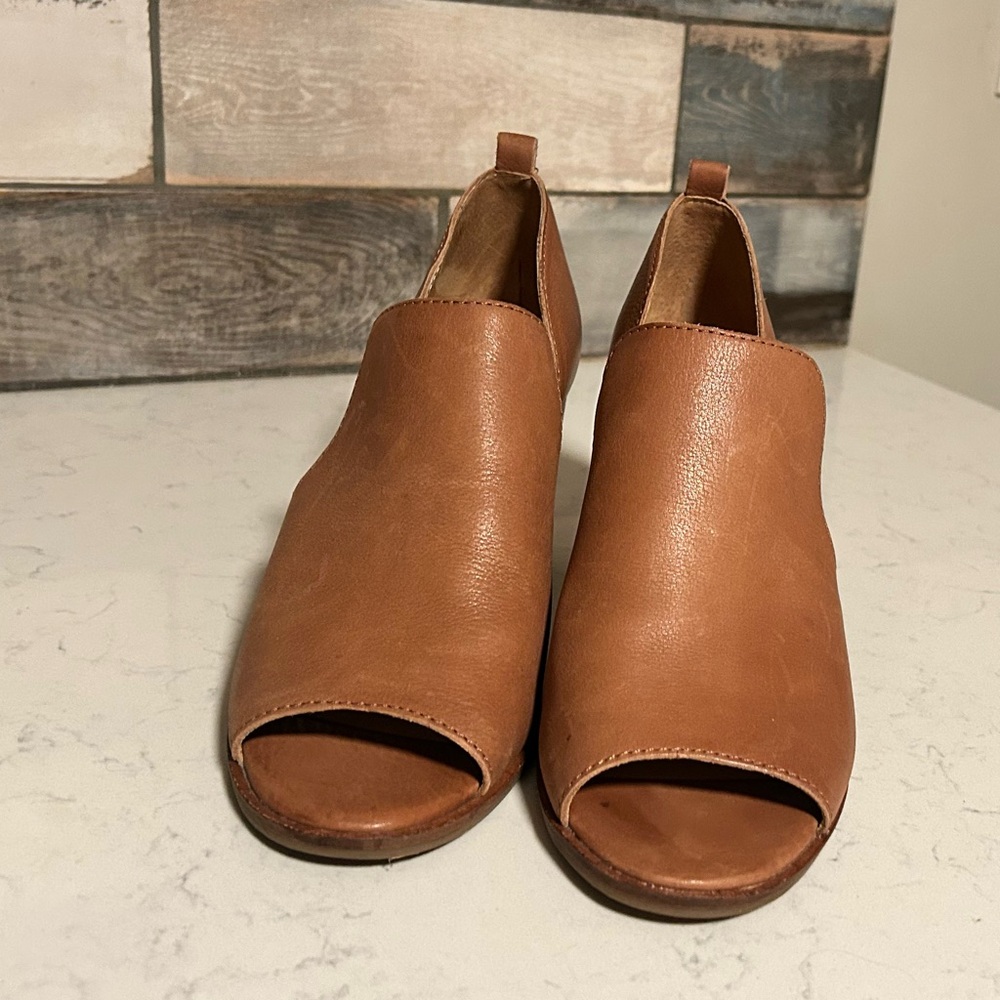 EUC 🍀 Lucky Brand Junai Leather Open Peep Toe Ankle Bootie Heeled Sandals - Picture 15 of 16
